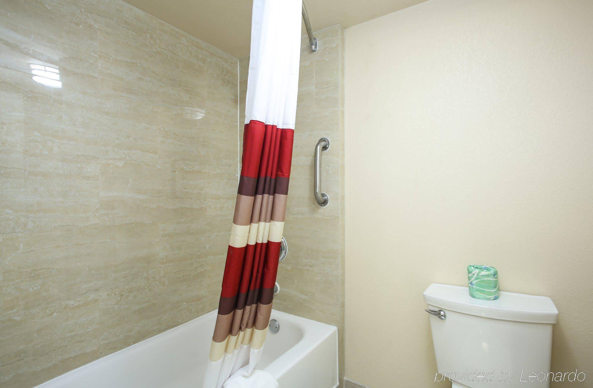 Red Roof Inn North Dallas - Park Central Ngoại thất bức ảnh