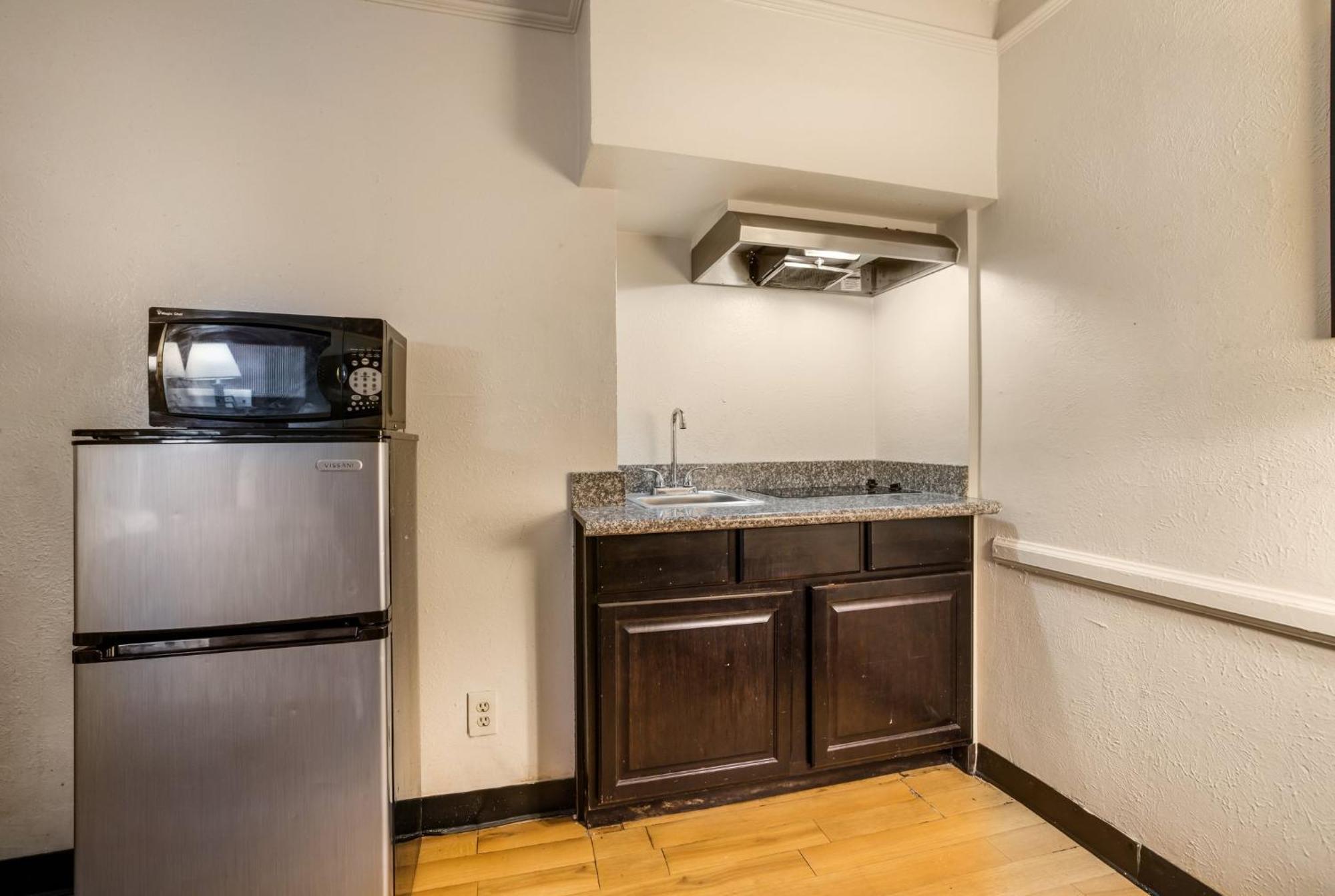 Red Roof Inn North Dallas - Park Central Ngoại thất bức ảnh