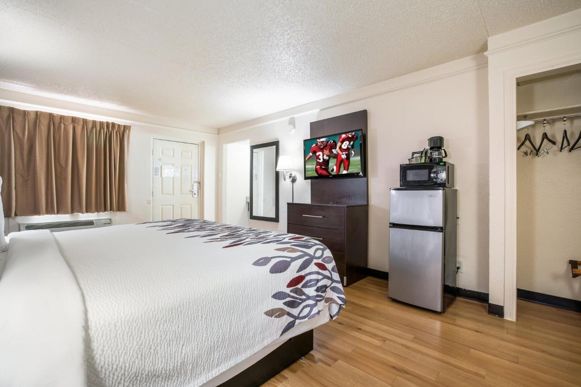 Red Roof Inn North Dallas - Park Central Ngoại thất bức ảnh