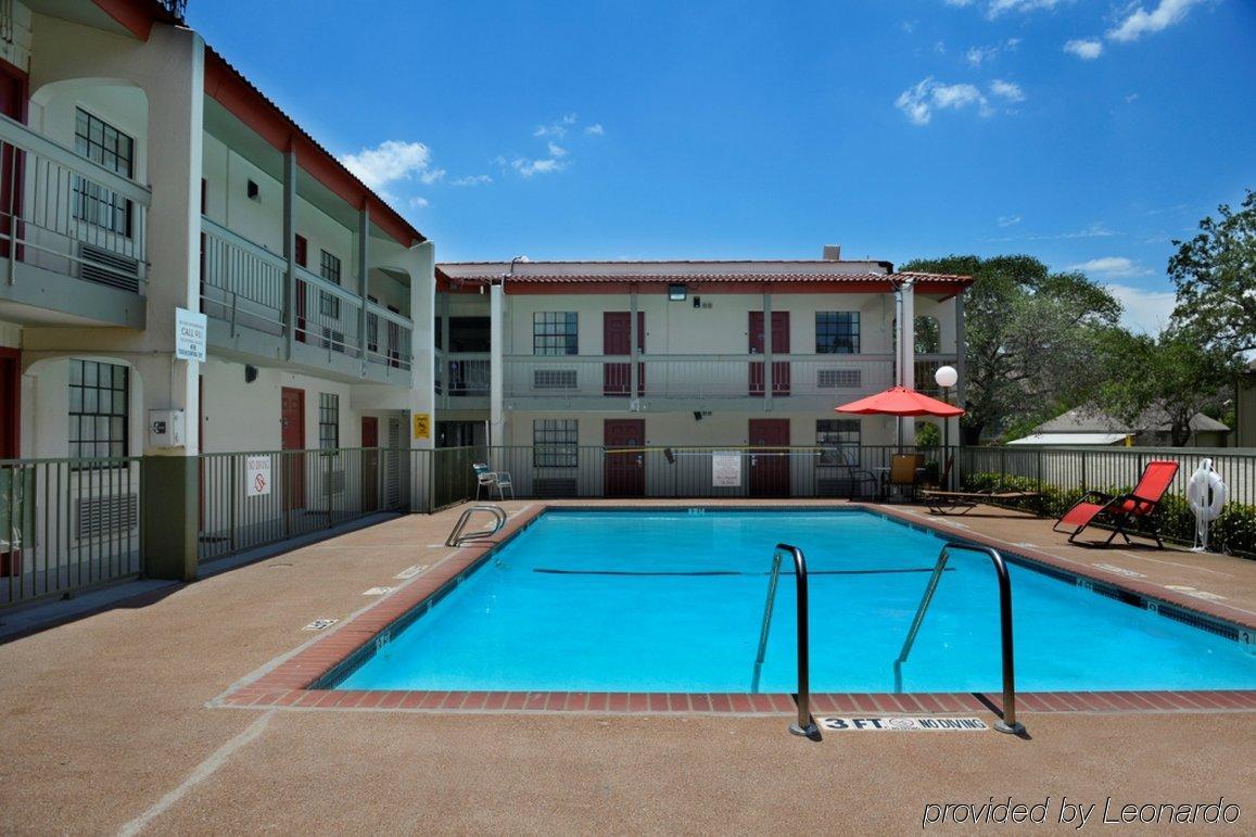 Red Roof Inn North Dallas - Park Central Ngoại thất bức ảnh