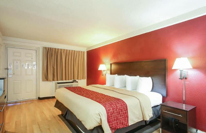 Red Roof Inn North Dallas - Park Central Ngoại thất bức ảnh